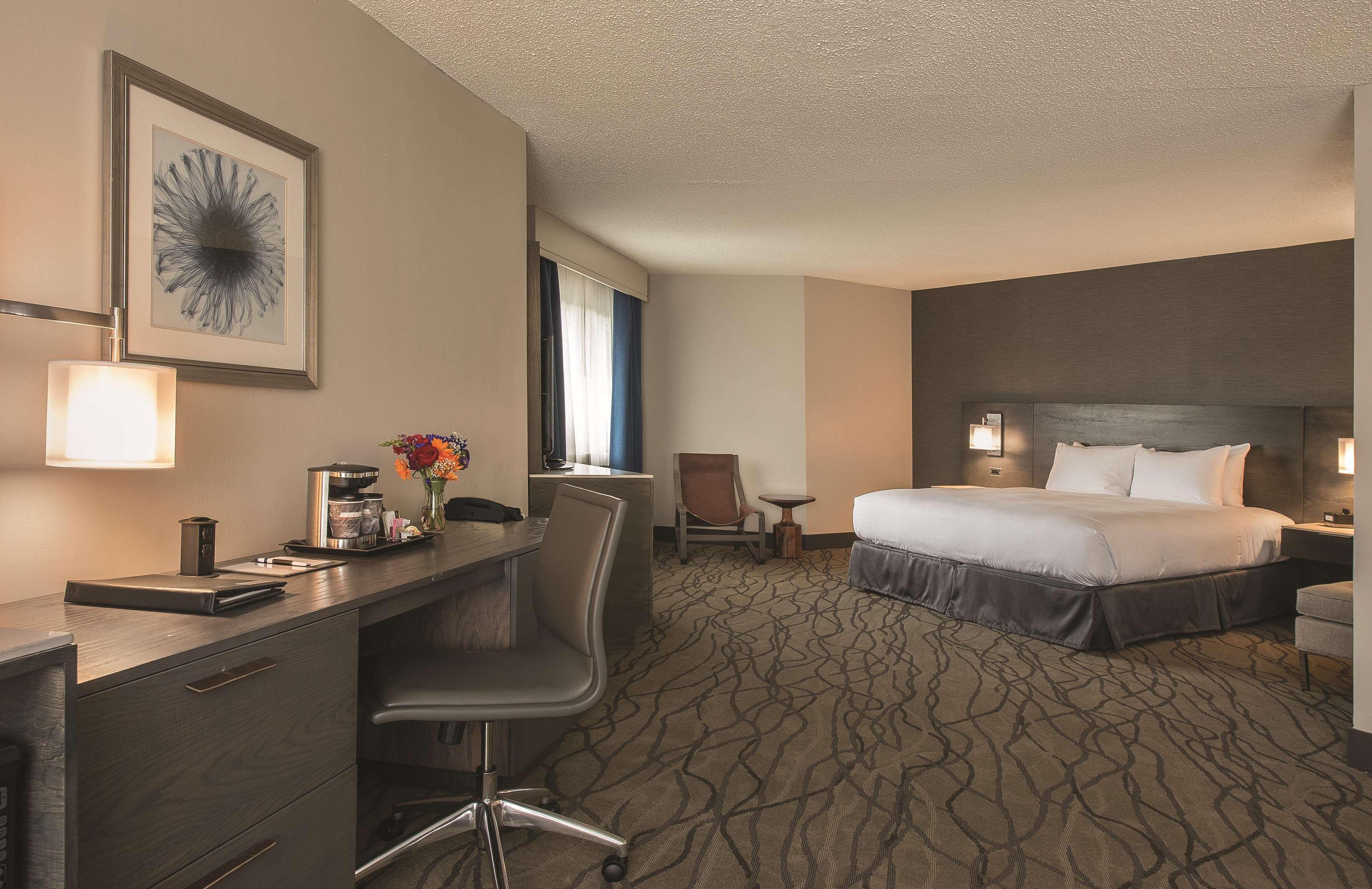 מלון Doubletree By Hilton Racine Harbourwalk מראה חיצוני תמונה
