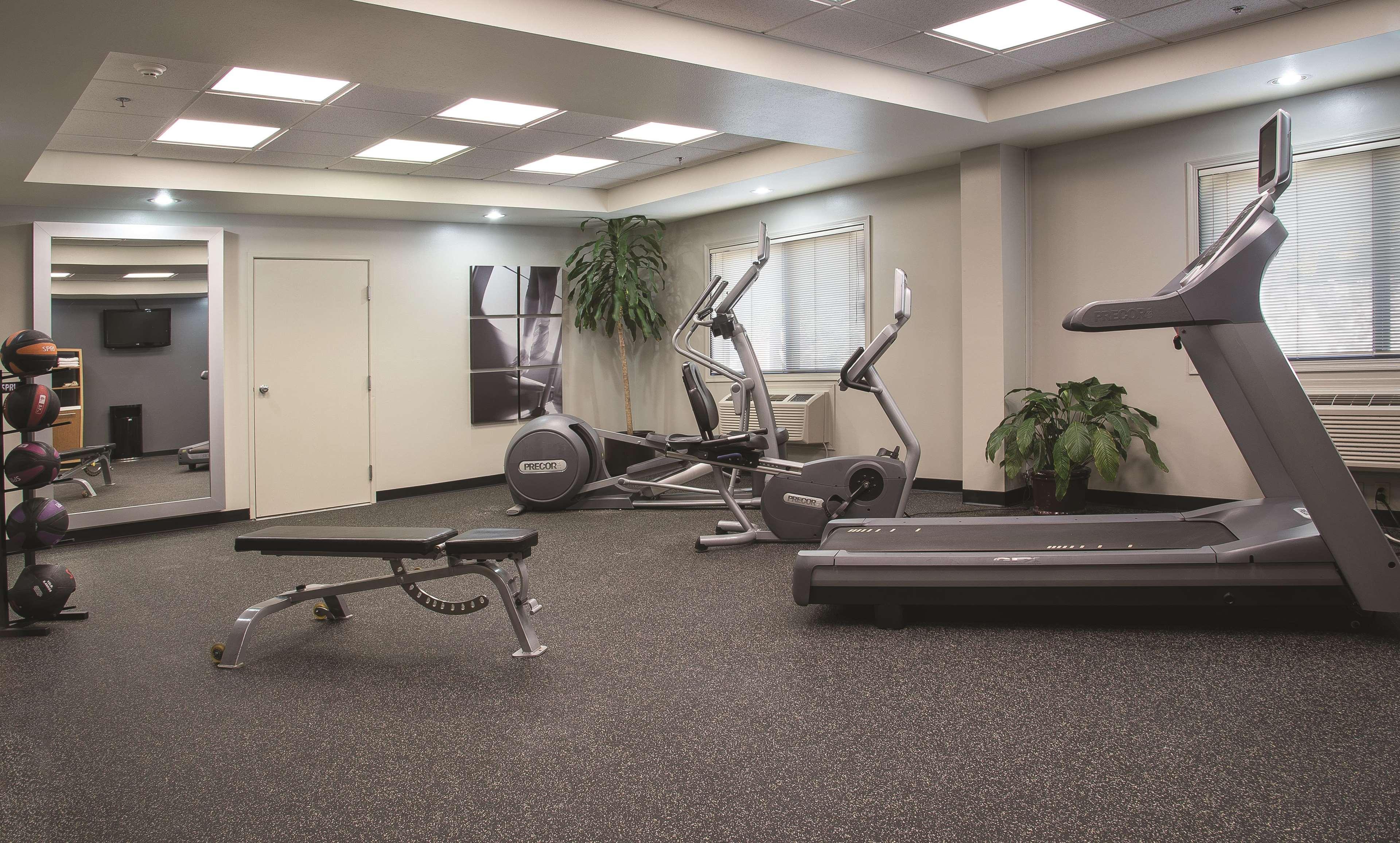 מלון Doubletree By Hilton Racine Harbourwalk מראה חיצוני תמונה