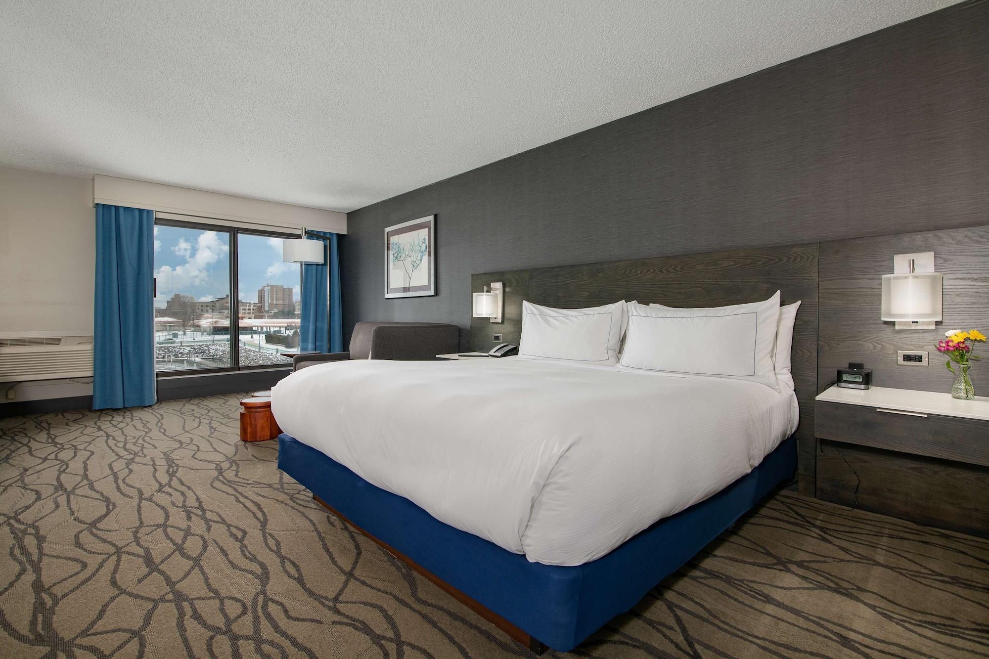 מלון Doubletree By Hilton Racine Harbourwalk מראה חיצוני תמונה