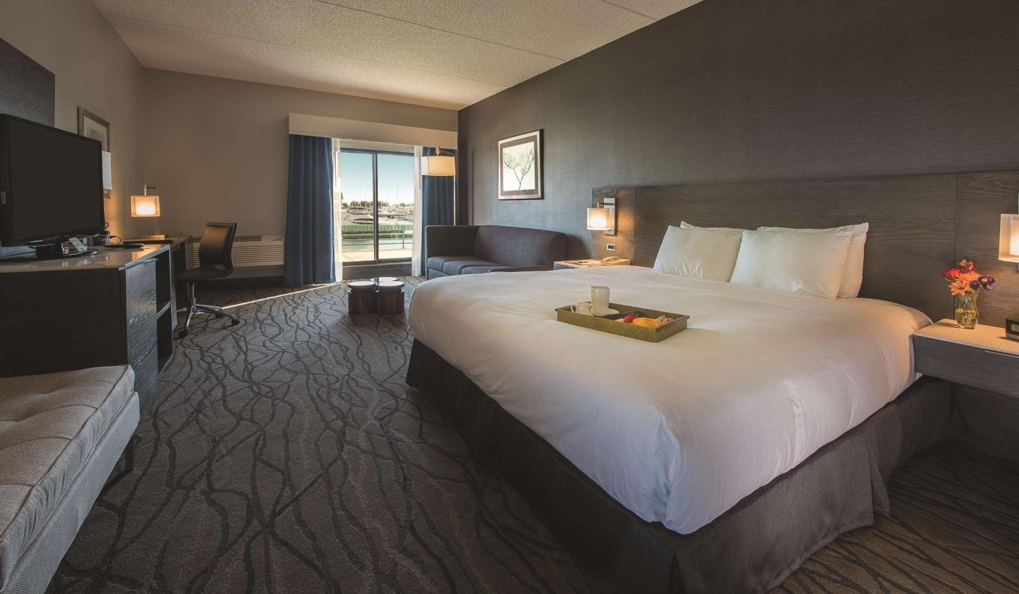 מלון Doubletree By Hilton Racine Harbourwalk מראה חיצוני תמונה