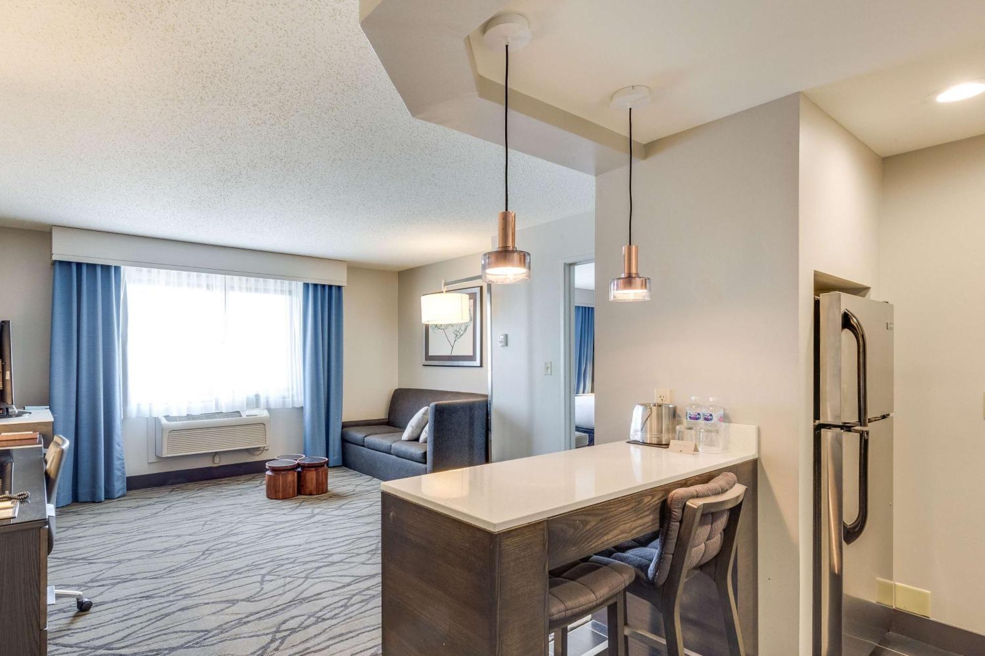 מלון Doubletree By Hilton Racine Harbourwalk מראה חיצוני תמונה