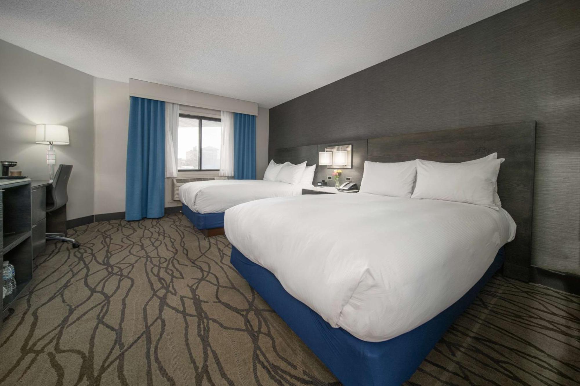מלון Doubletree By Hilton Racine Harbourwalk מראה חיצוני תמונה